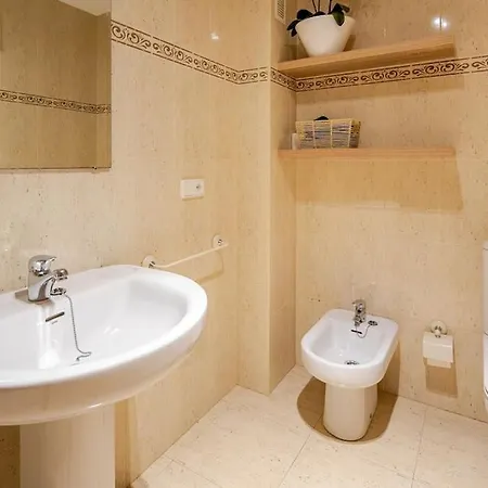 Gran Terraza Sobre El Mar En Casco Urbano Vilanova * וילאנואבה דה ארוסה